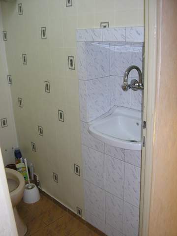 Mivka v toaletna.jpg