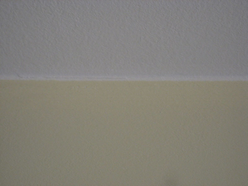 цепнатина в ръба на тавана 2.JPG