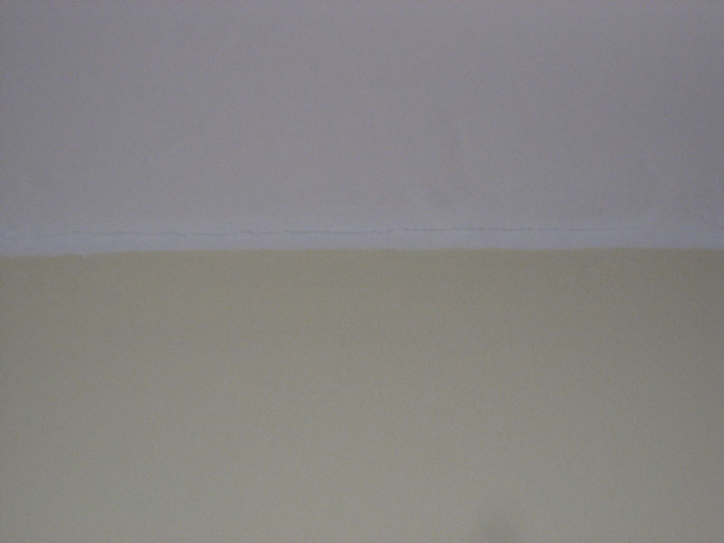 цепнатина в ръба на тавана.JPG