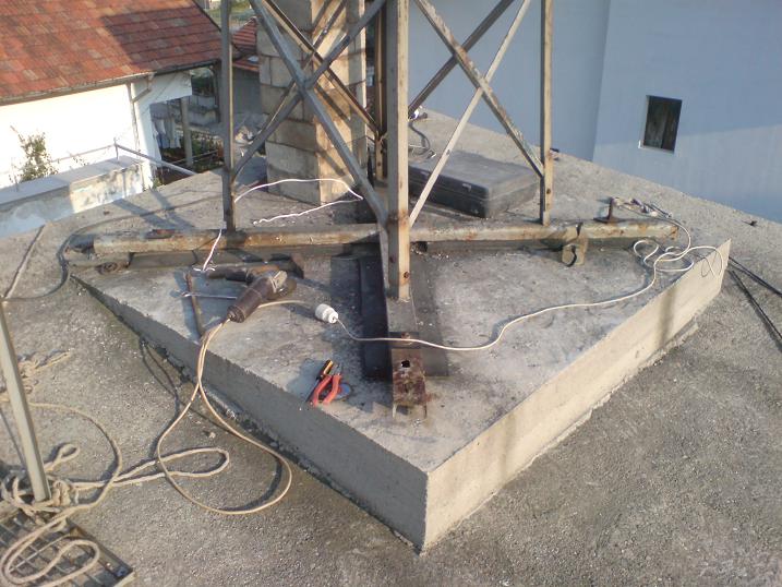 01.Фундамент и основа на самостояща мачта за ветрогенератор.JPG