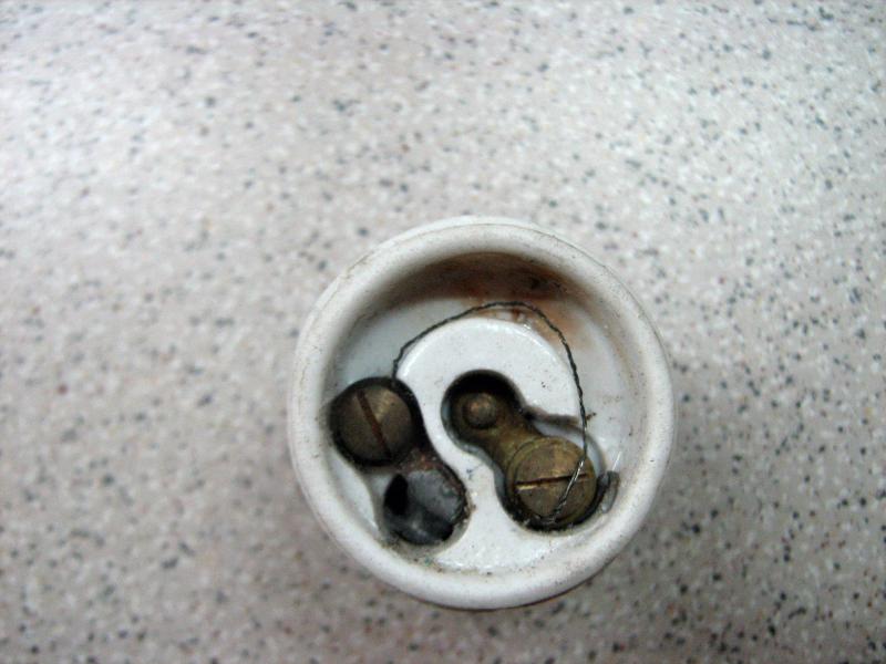 Виждате стопяемия проводник.jpg