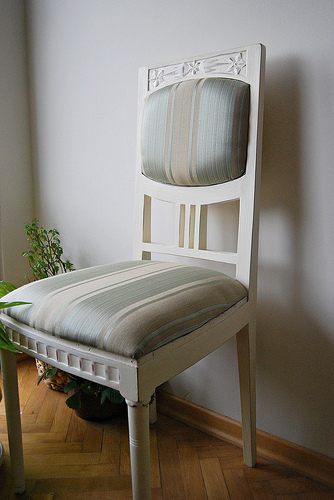 стол след.jpg