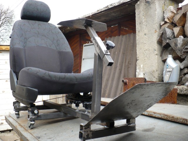playseat (8) [640x480].JPG
