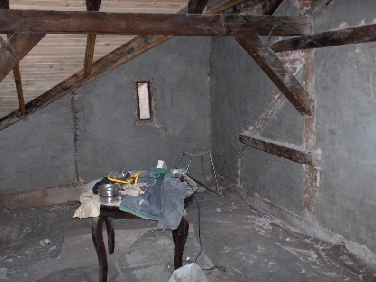 i tuk nanesoh gips.JPG