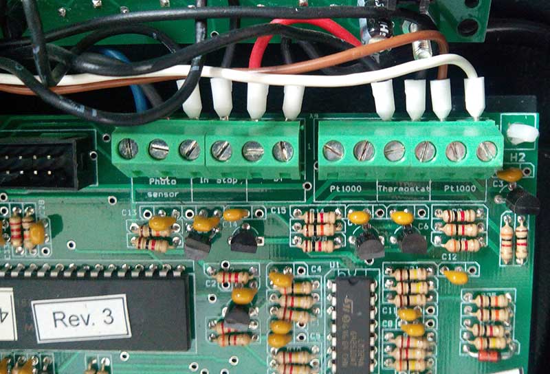intiel-pt1000-inputs.jpg